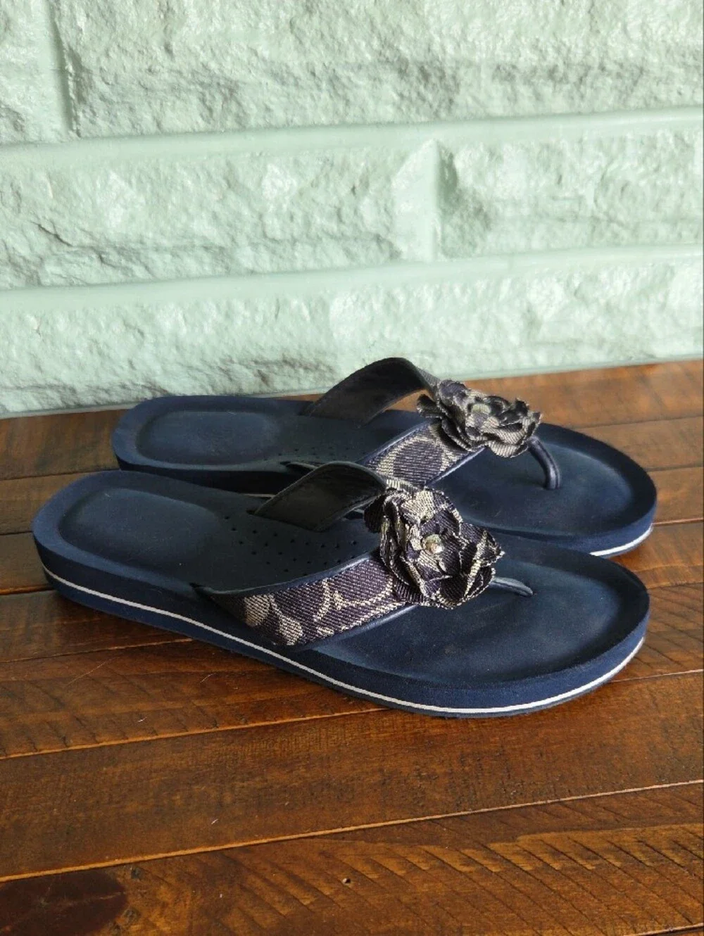 Coach Navy Floral Thong Sandals Size 8